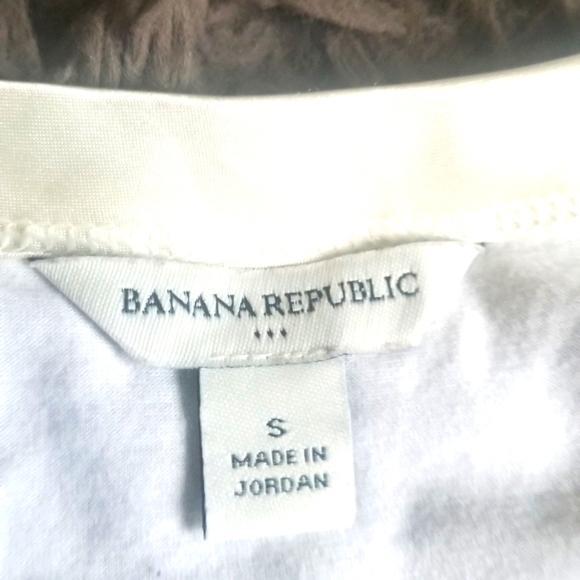 White Tee - Picture 2 of 7